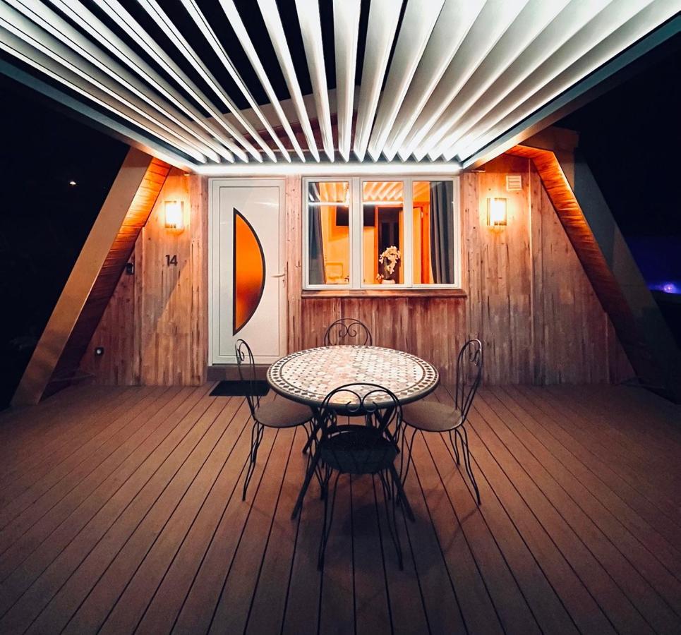 Au-Doux-Altic Chalet Romantique Avec Jacuzzi Et Sauna Métabief 외부 사진